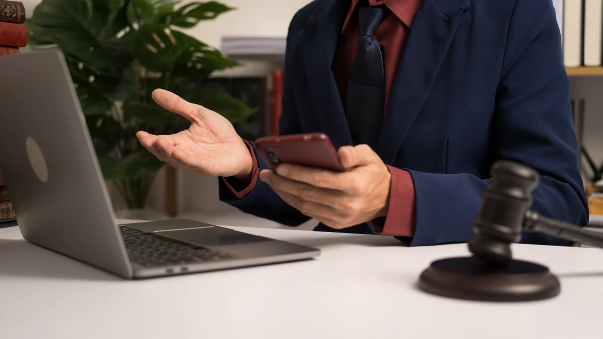 Défaut d'assurance décennale : les risques encourus et comment y remédier