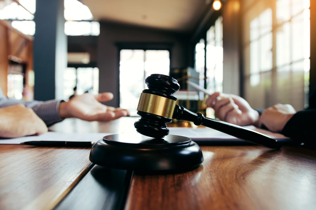 Contester le retrait d'une licence d'exploitation : stratégies juridiques et recours