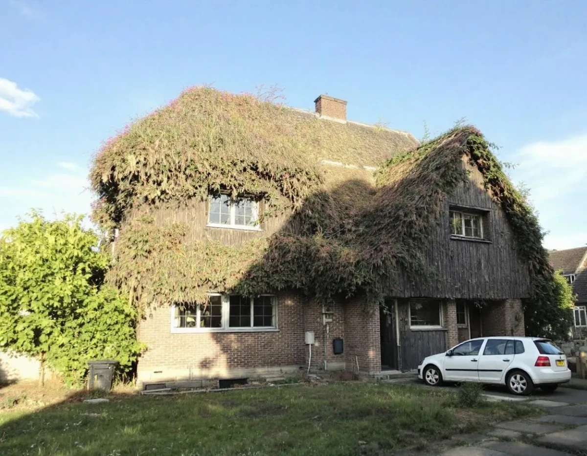 Débarras maison : règles juridiques en cas d'objets à usage professionnel